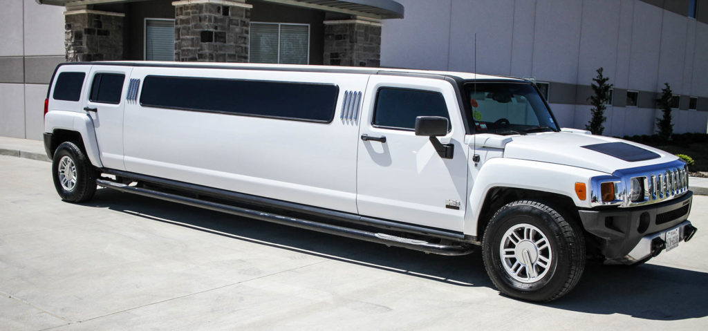 A fancy limousine service is the best way to get around Houston quickly and without stress